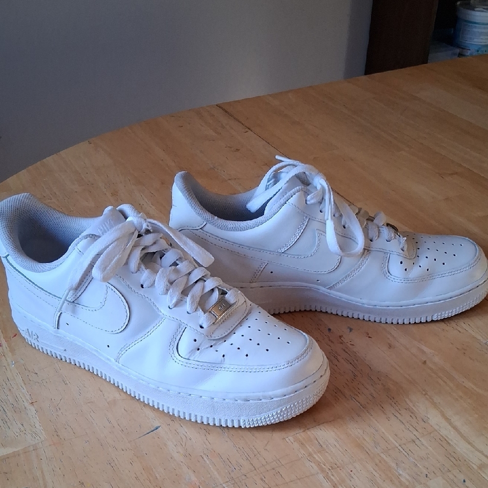 Nike White Men's Sneakers